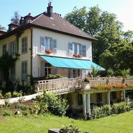 Chambres D'Hotes Le Petit Roche Arc et Senans Bagian luar foto